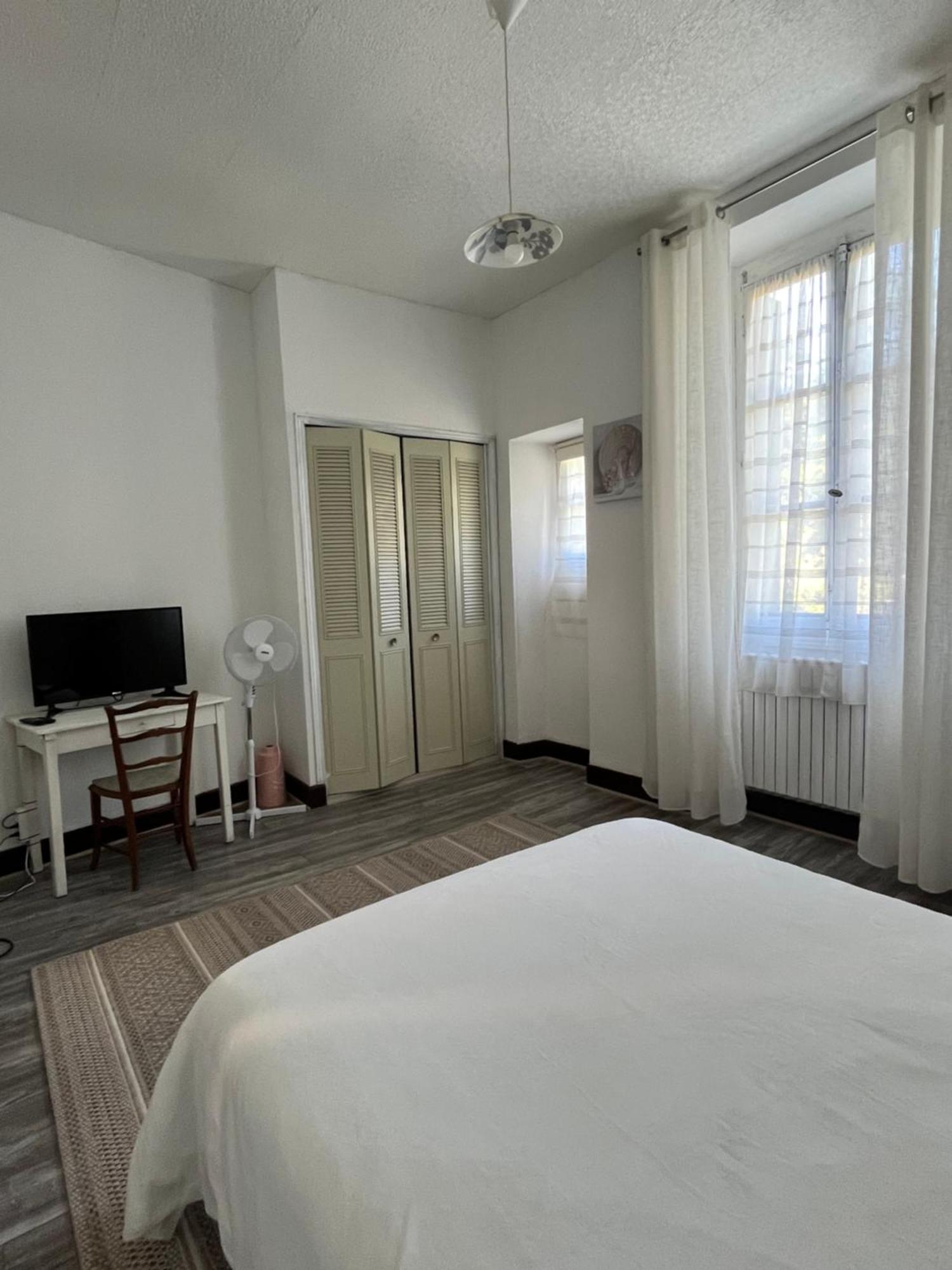 Villa Julia Capvern Chambre photo